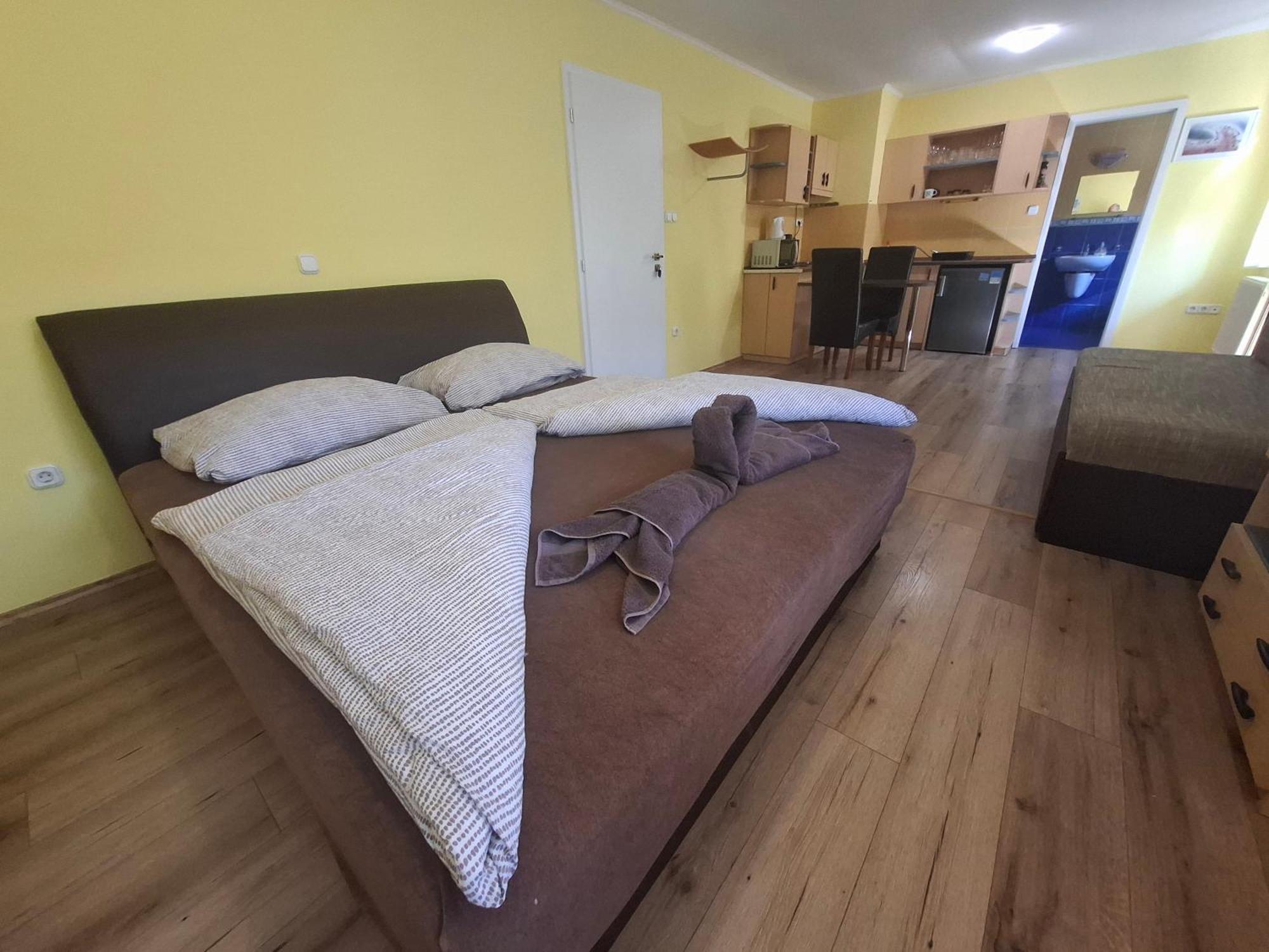 Ilona Apartmanhaz Siófok Eksteriør billede
