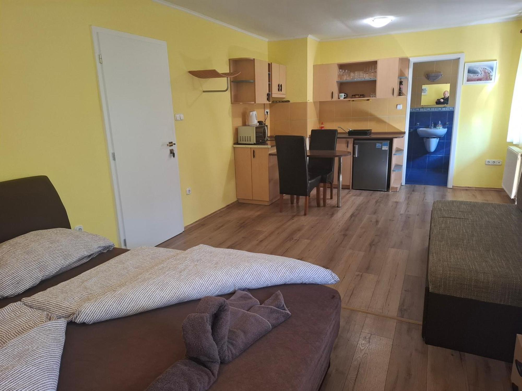 Ilona Apartmanhaz Siófok Eksteriør billede