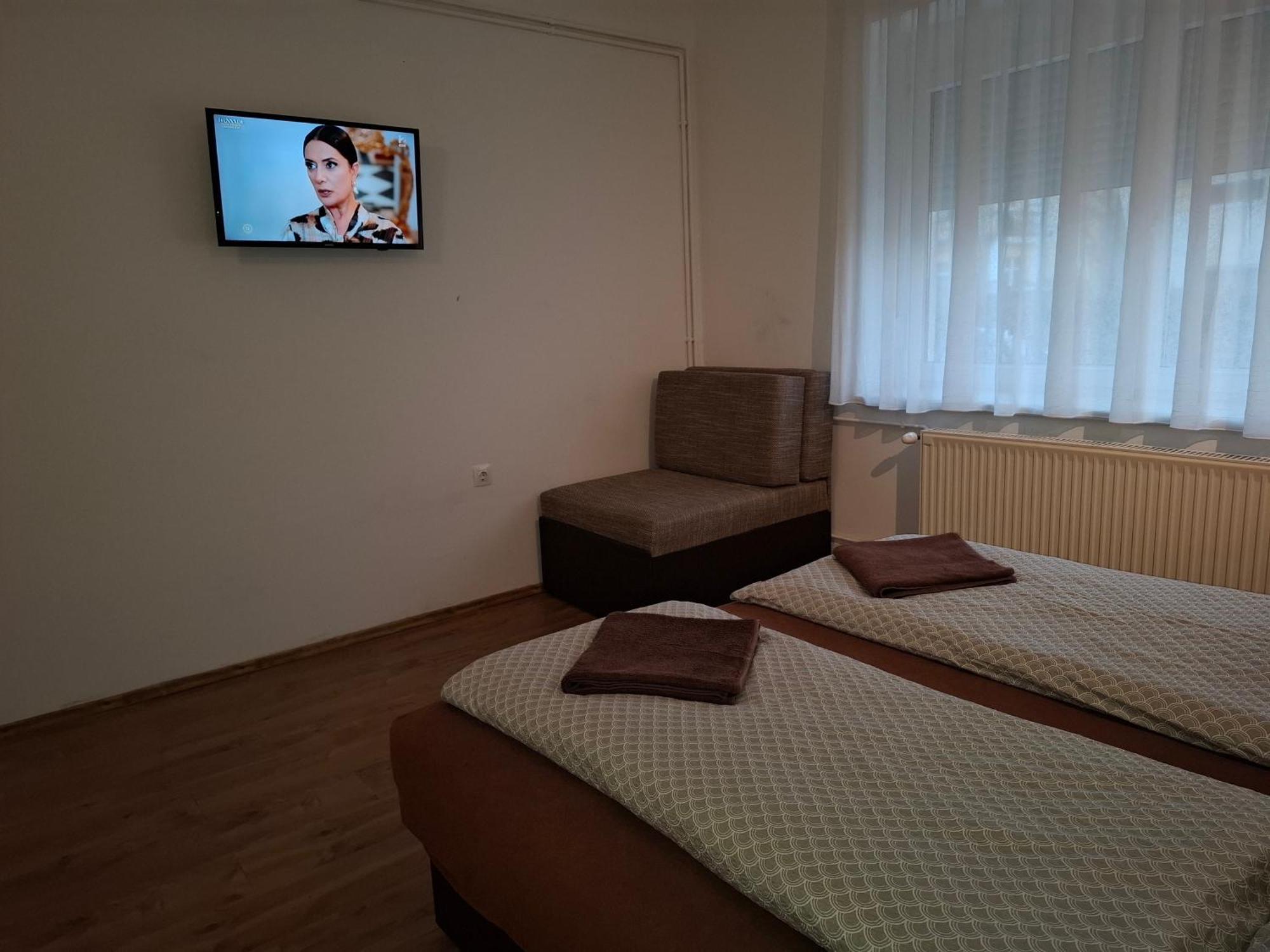 Ilona Apartmanhaz Siófok Eksteriør billede