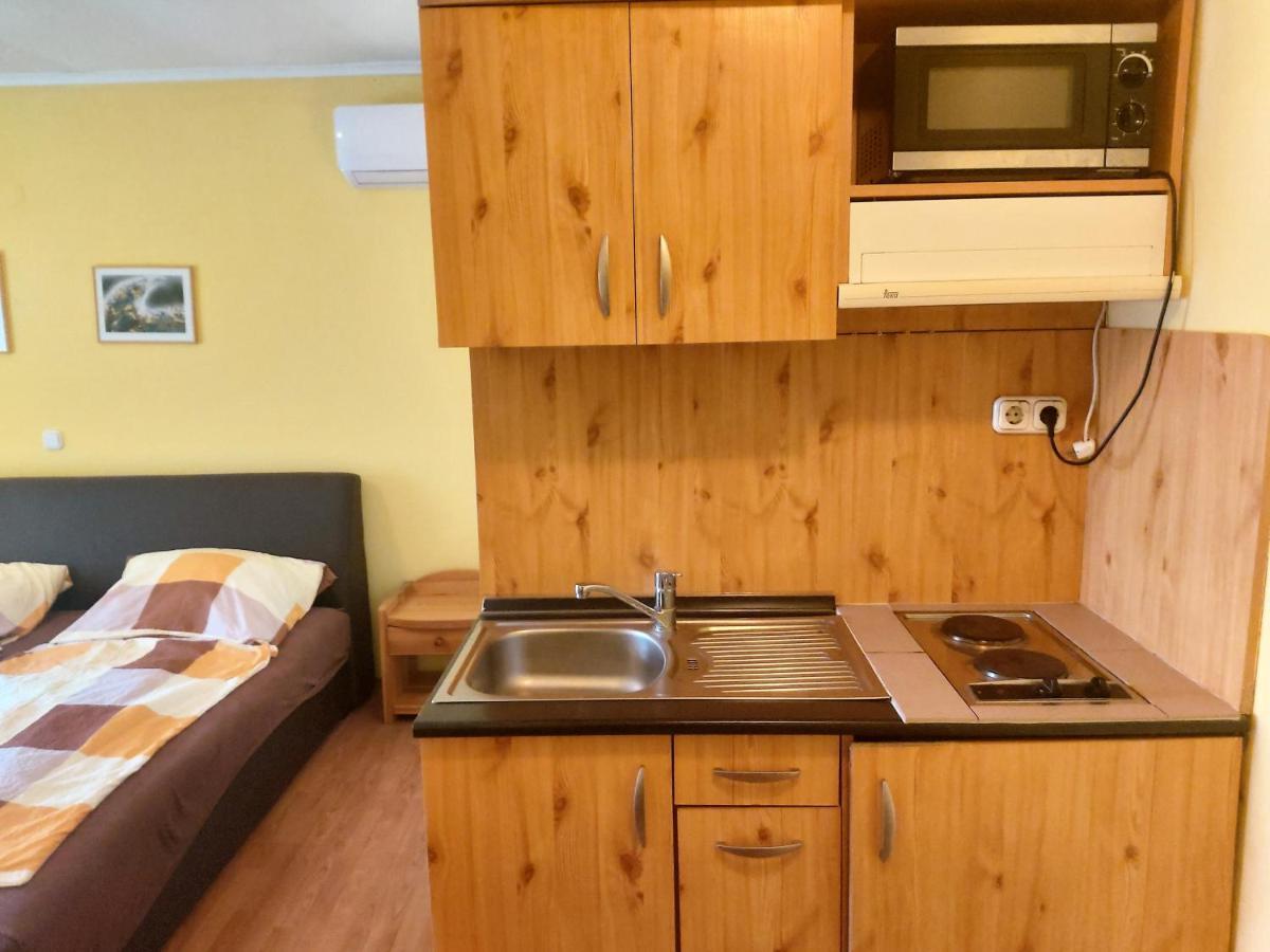 Ilona Apartmanhaz Siófok Eksteriør billede